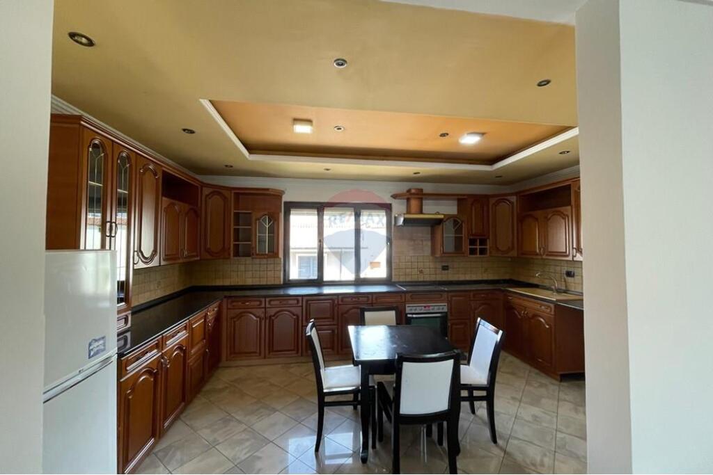 Apartament - Për Qira - Rruga Mihal Grameno, Tiranë € 750