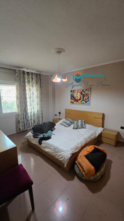Jepet apartament 3+1 per qira, Brryli, Materniteti i Ri