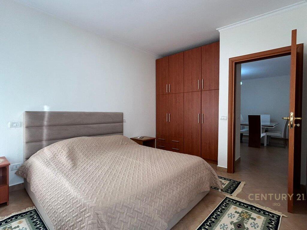 APPARTAMENTO 2+1+2 IN AFFITTO VICINO ALLA STRADA DI KAVAJË. 950 € /Mese