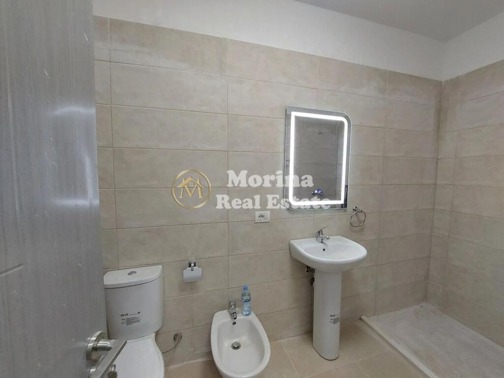 Qera, Apartament 3+1 , 5 Maj, 500 Euro/Muaj