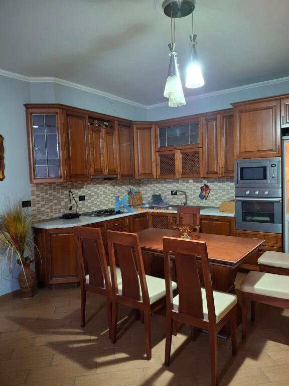Apartament 2+1 me qira ne Astir, prane bar Bohem