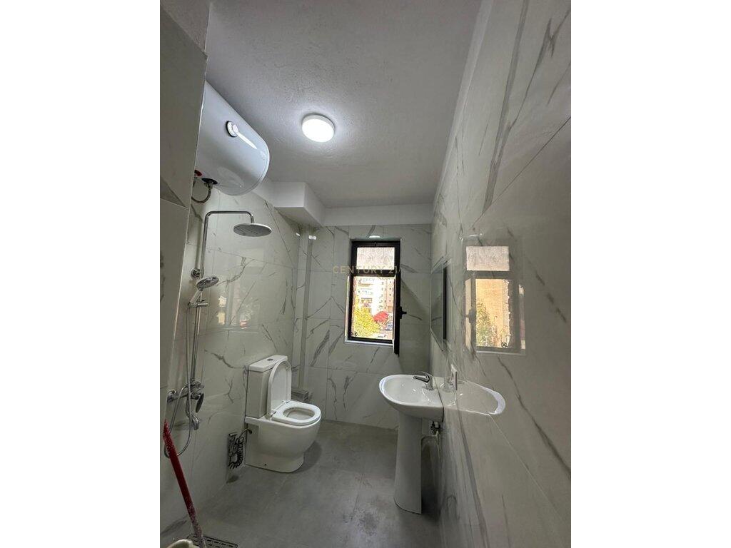 Apartament me qira 1+1, Shkolla e Bashkuar 420 € /Muaj
