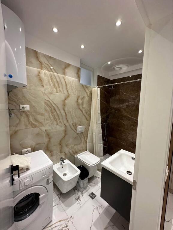 Apartament 2+1 me Qira – Rruga Kosova