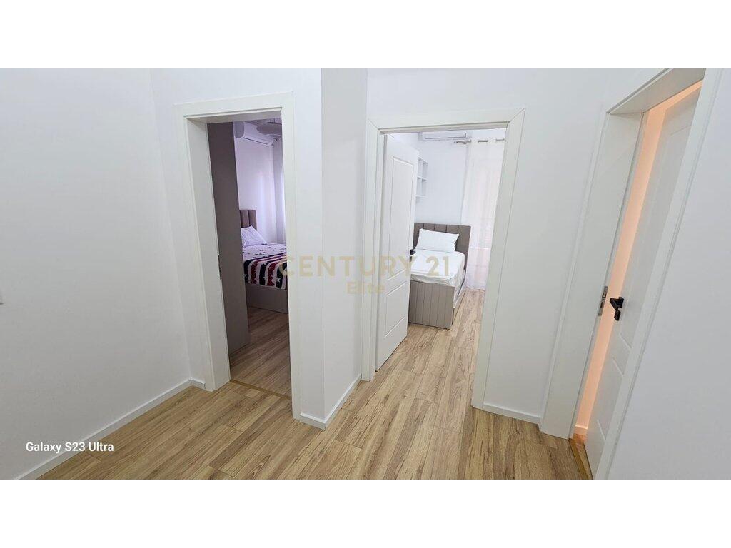 JEPET ME QERA APARTAMENT 2+1 NE XHAMLLIK