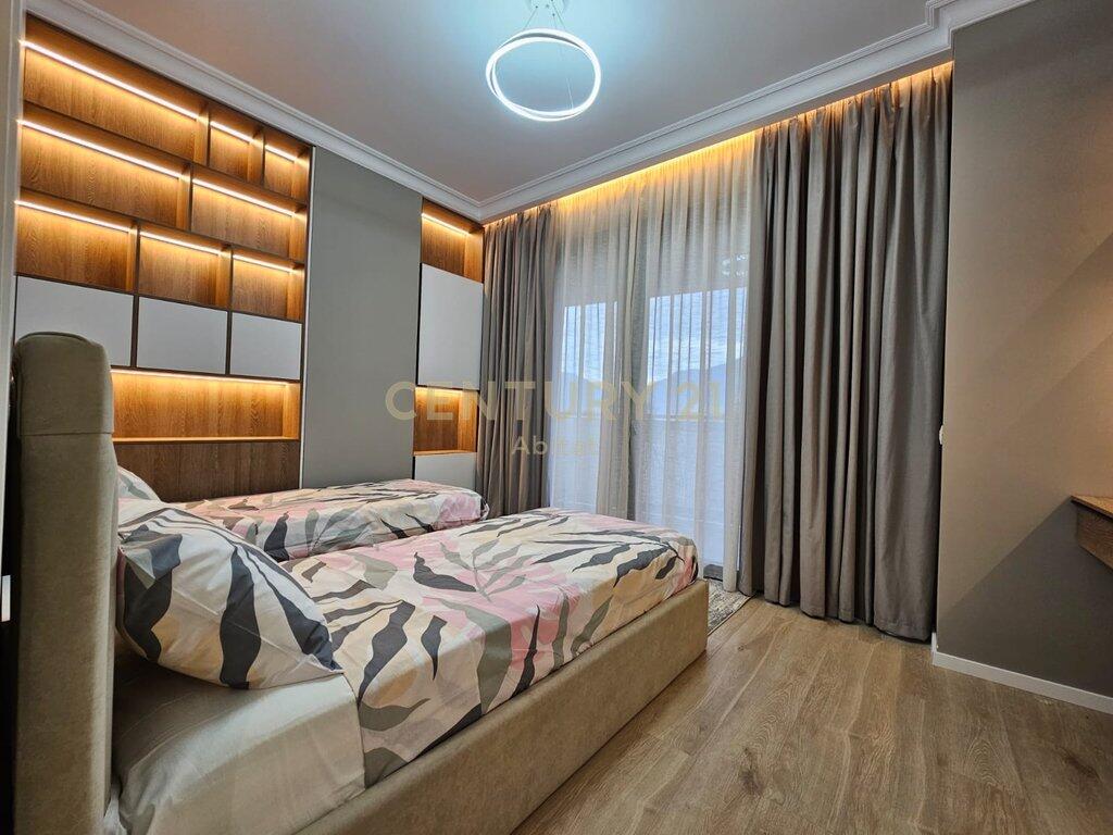 ✨ Apartament luksoz 2+1 me qira në Rrugën e Barrikadave, Tiranë
