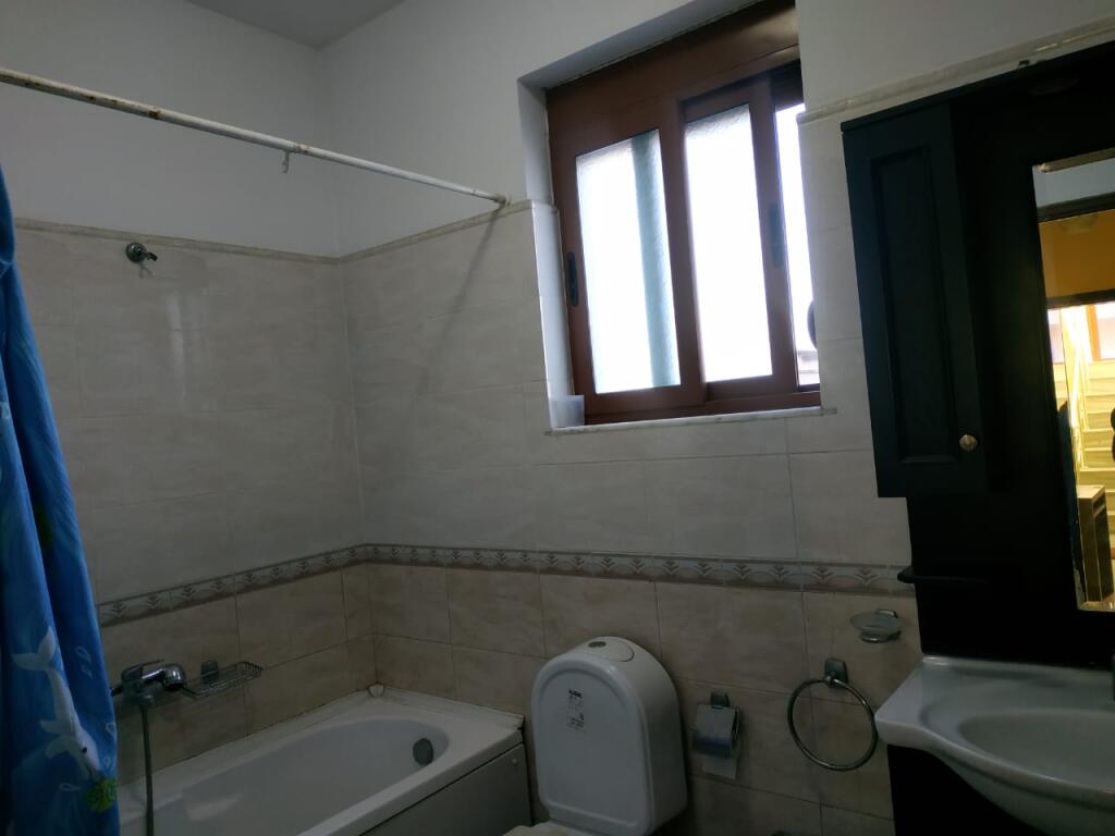 SHITET VILE 720 M2 SELITE 750.000 EURO