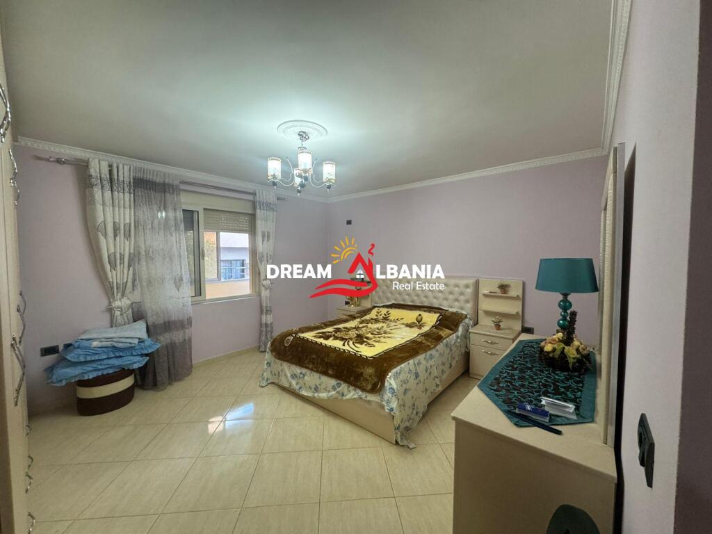 2+1 apartment for rent near the Red School at the New Bazaar, Tirana (ID 42215422)