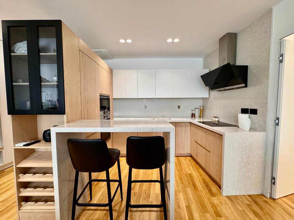 Apartament per shitje 2+1+2+post parkimi i mobiluar - Lake View Residences