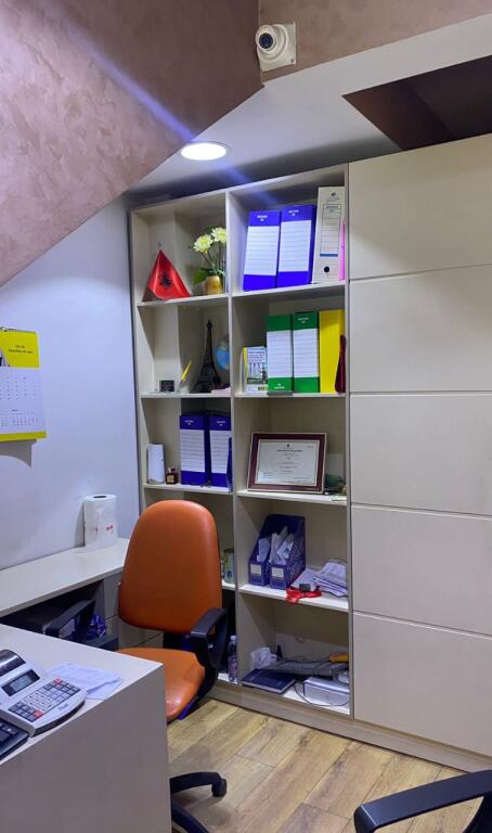 SHITET DYQAN 20 M2 RRUGA E KAVAJES 160.000 EURO