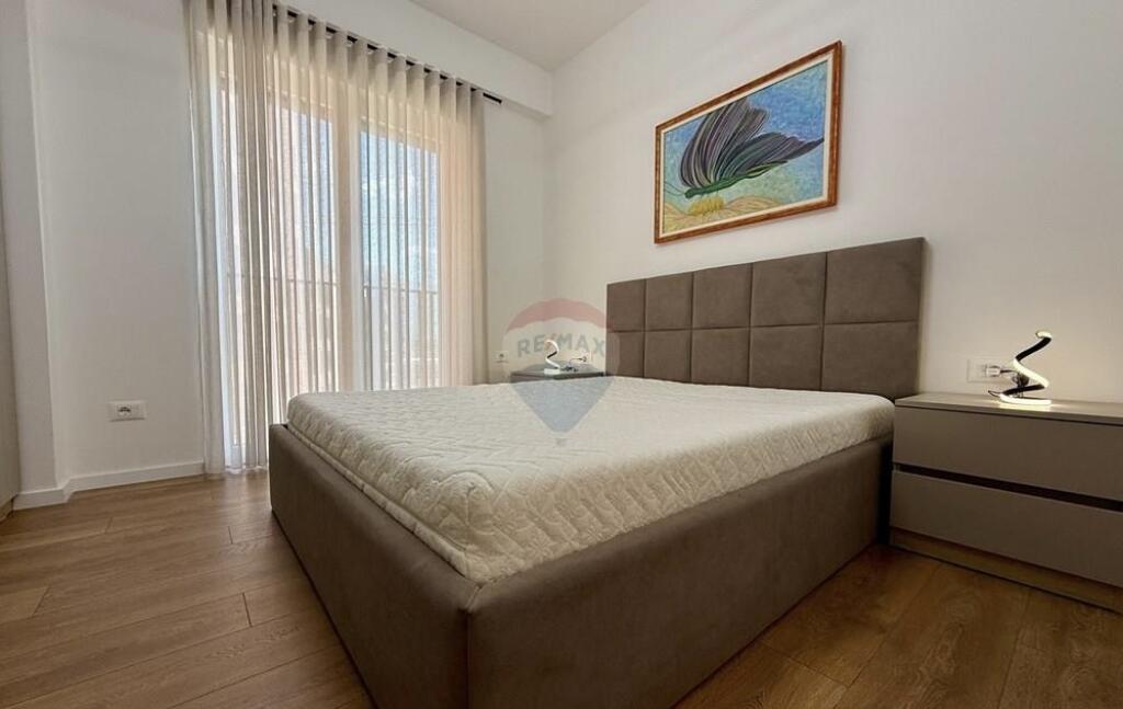 Jepet me qira apartament 1+1, Kompleksi Marga, Bulevardi i ri!