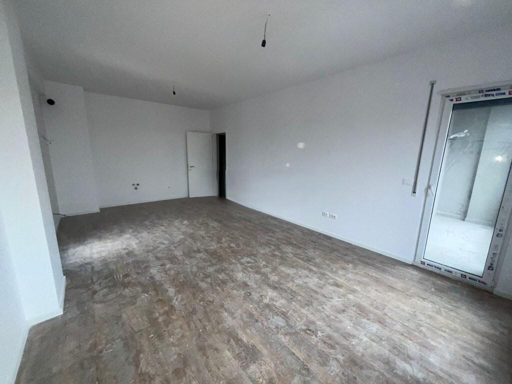 In vendita, Appartamento 2+1+2, Kamez 87.500 €