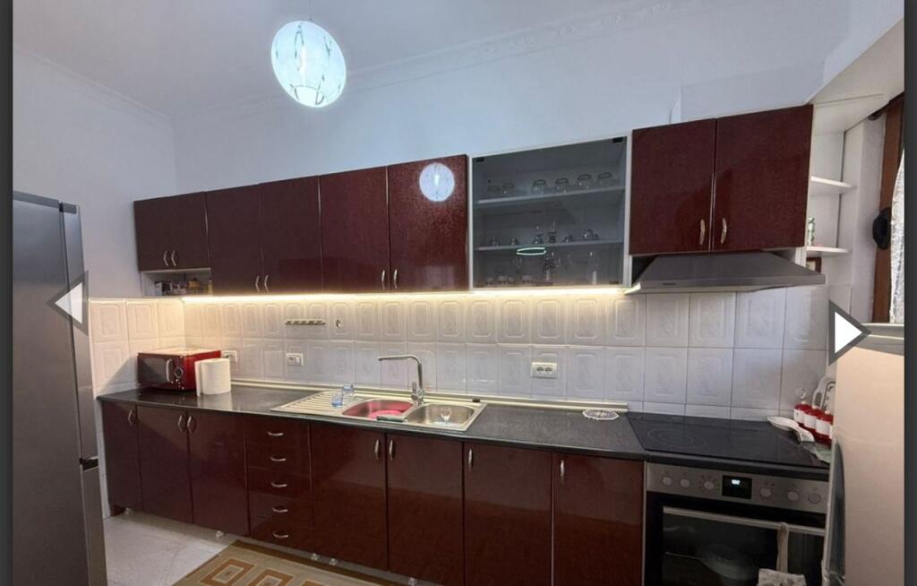 Apartament 2+1 me qira në Qytet Studenti, Tiranë