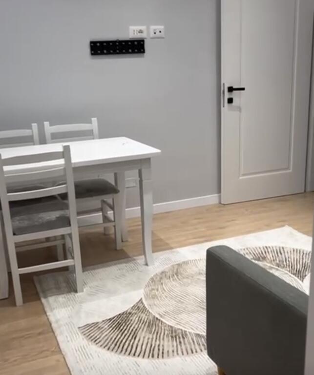 Apartament 1+1 me qira tek Rruga e Elbasanit!