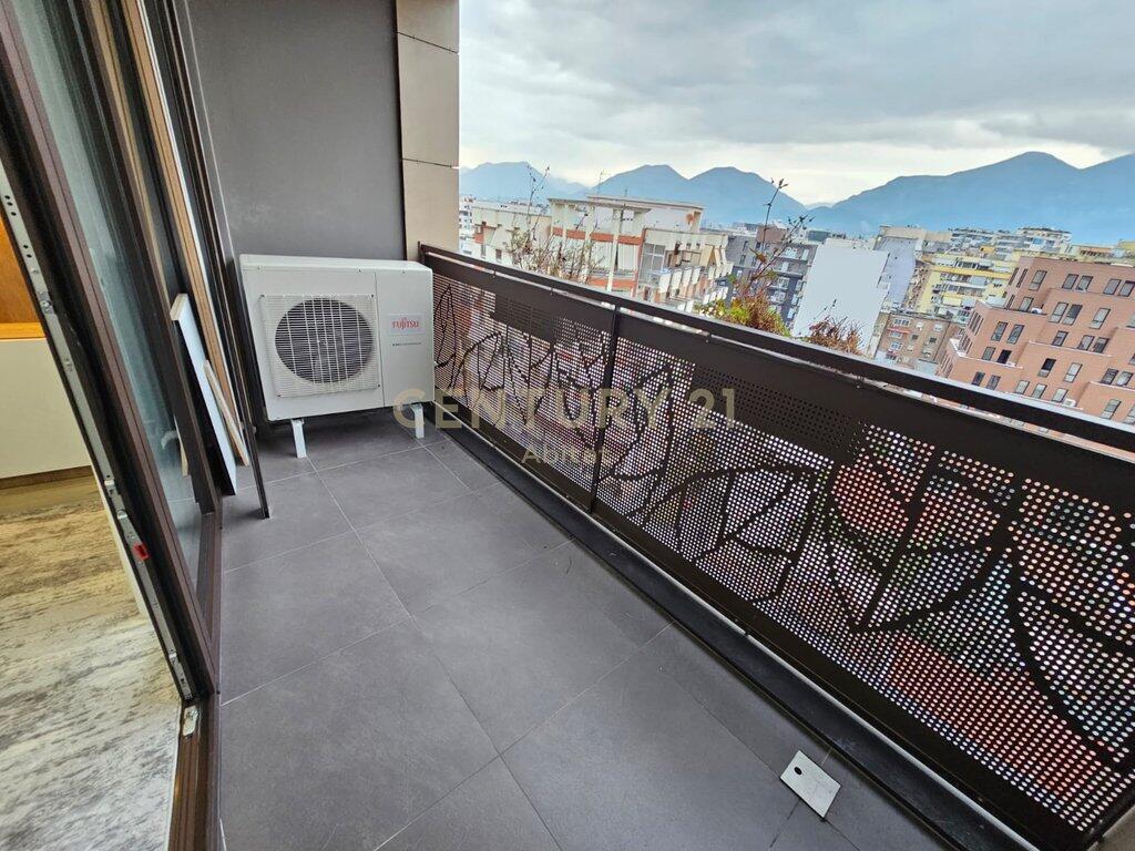 ✨ Apartament luksoz 2+1 me qira në Rrugën e Barrikadave, Tiranë