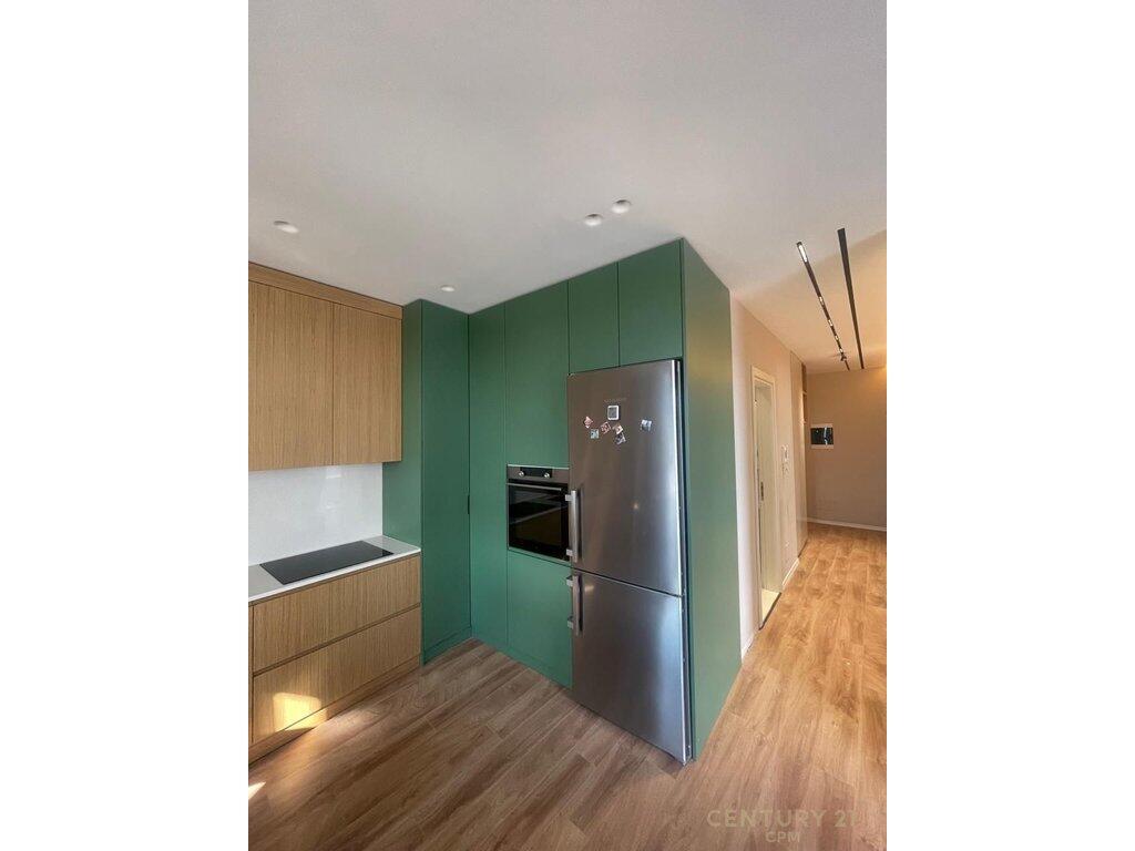 Apartament me qira 2+1+2 me post parkimi – Rruga Jordan Misja