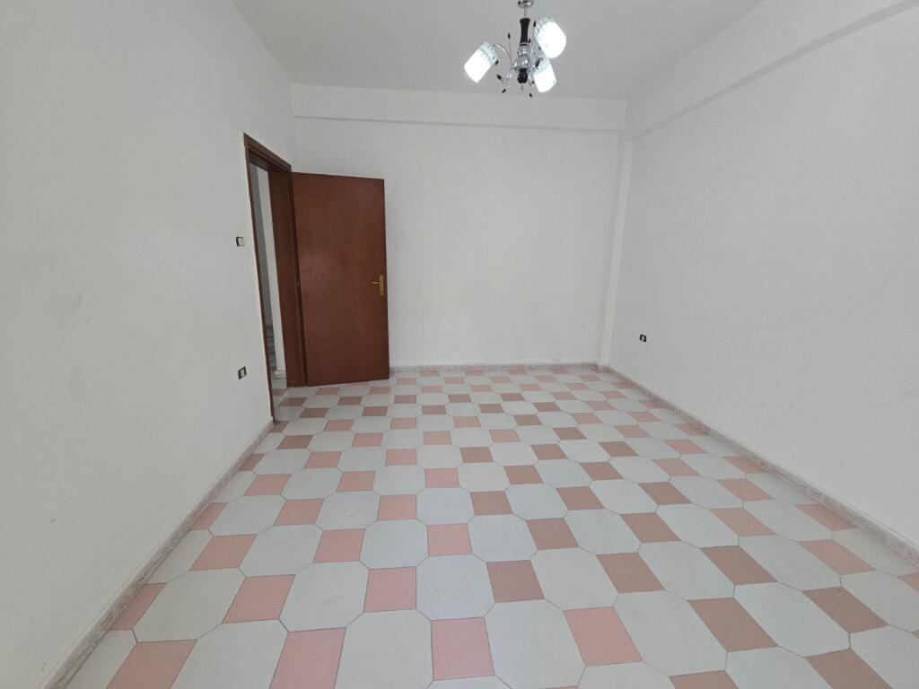 SHITET SUPER APARTAMENT 2+1 TEK ZONA E VALA PARK DURRES