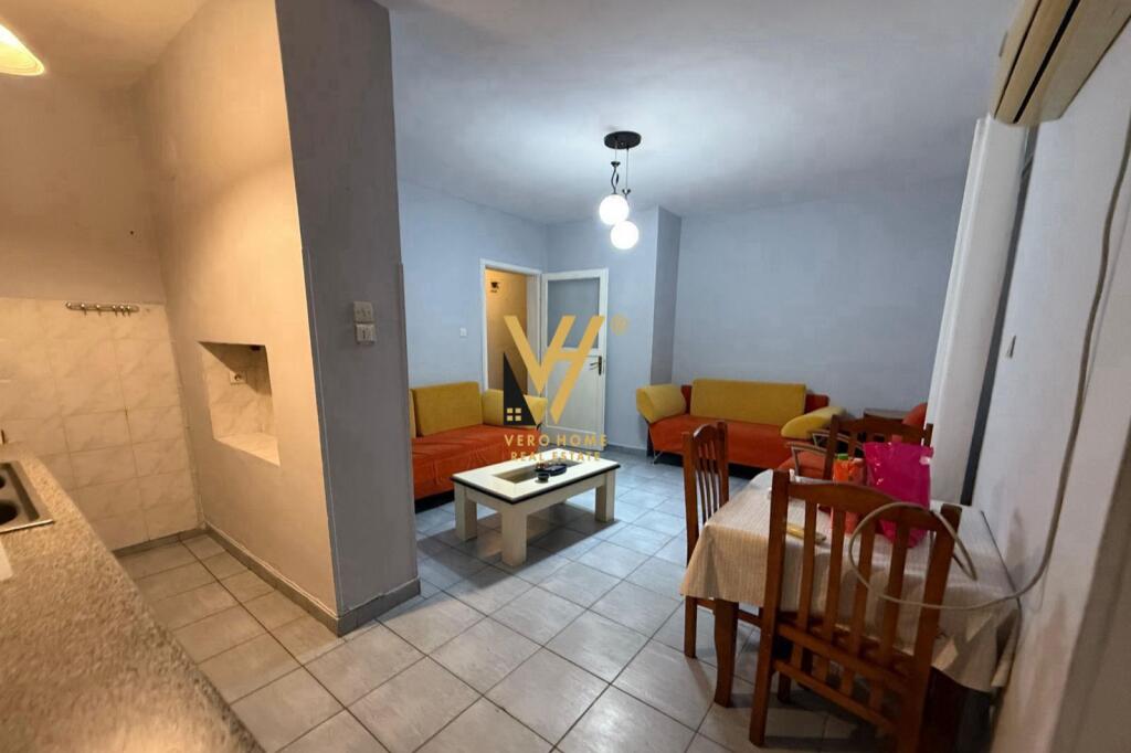 JEPET APARTAMENT 1+1 ME QIRA TE RRUGA MIHAL GRAMENO 500 EURO