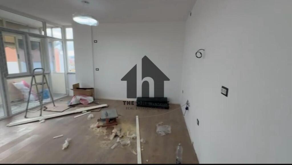 Ap.Shitje 2+1+2 prane Prokuroris Tirane.