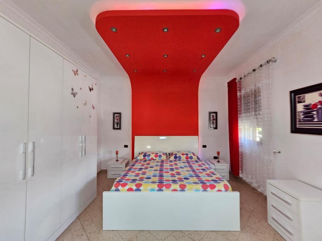 🏡 Shitet Shtepi 1 katëshe në Plazh, Durrës
