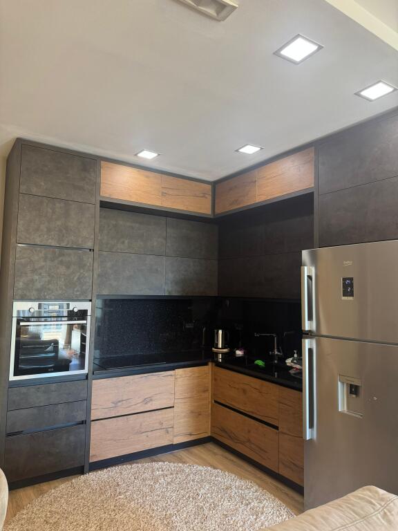 APARTAMENT 2+1 ME QIRA TEK ISH FUSHA E AVIACIONIT