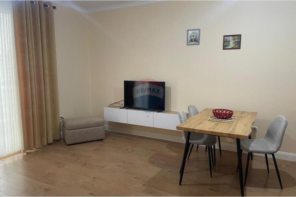 APARTAMENT 2+1 PER QIRA PORCELANI !