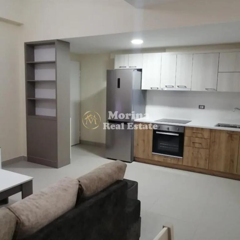 Qera, Hyrje Private 2+1, Komisariati 4,  450 euro/muaj