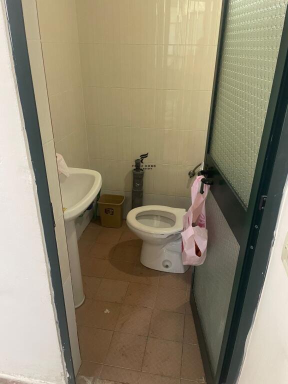 ZYRE ME QERA 50 M2 ISH EKSPOZITA 1000 EURO