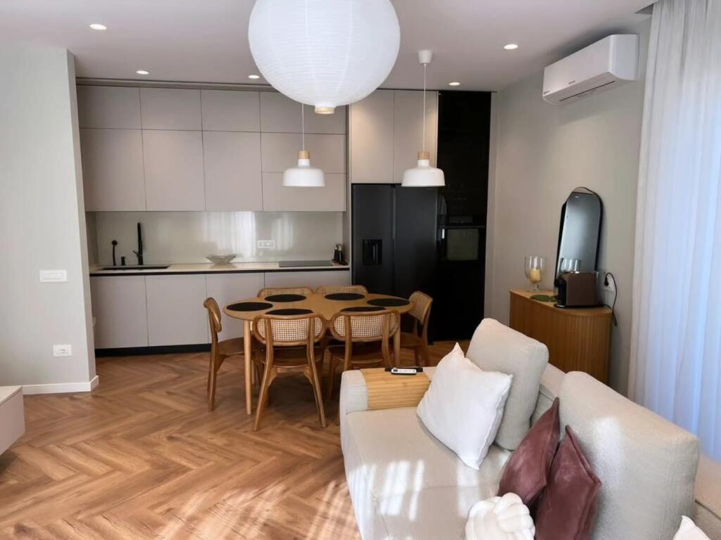 TEG, Residenza Abitativa, Vendo super appartamento!. 2+1+2.  