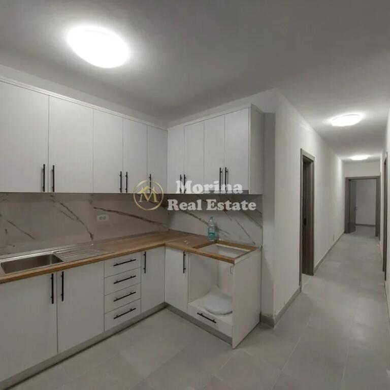 Qera, Apartament 3+1 , 5 Maj, 500 Euro/Muaj