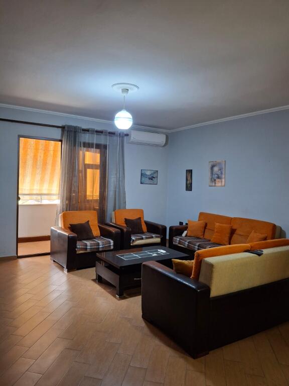 Apartament 2+1 me qira ne zonen e Astirit