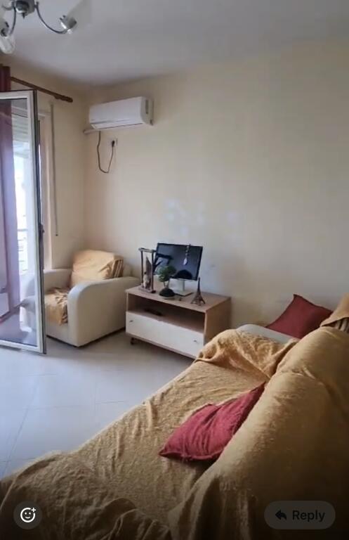 1+1,furnished peti street dry lake,400 euro
