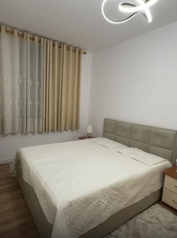 Jepet Me Qera Apartament 1+1+1 Ballkon