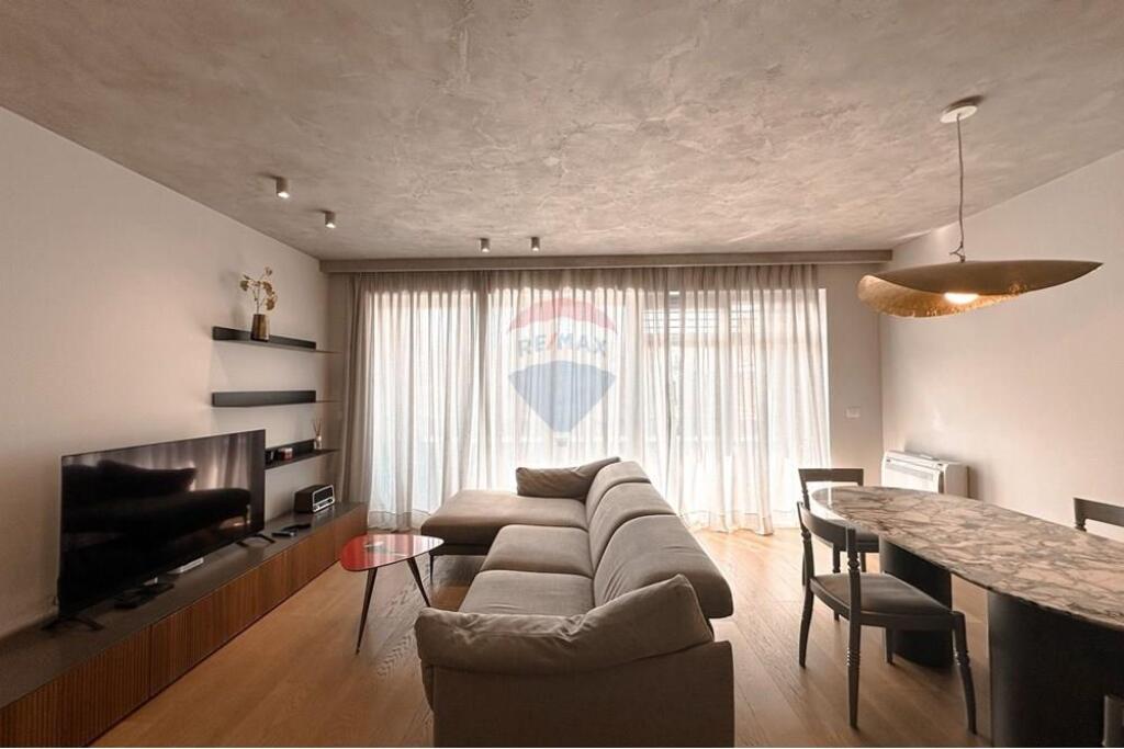 Apartament 3+1 me qira Stadiumi Dinamo
