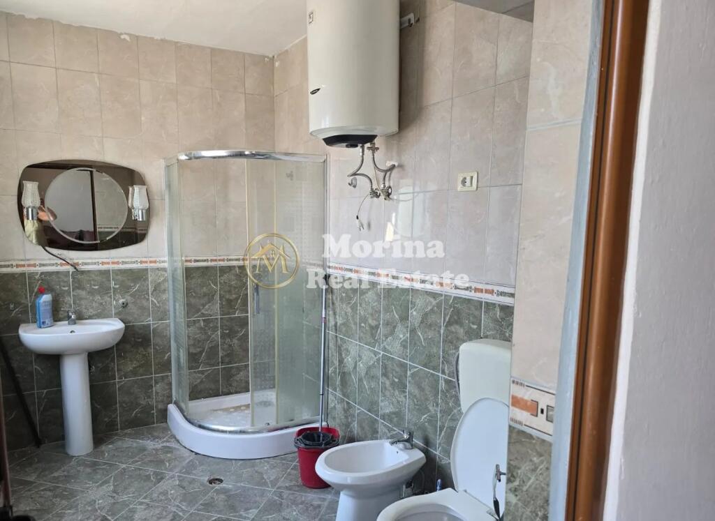 Qera, Apartament 2+1, Rruga e Durresit, 550 euro/muaj