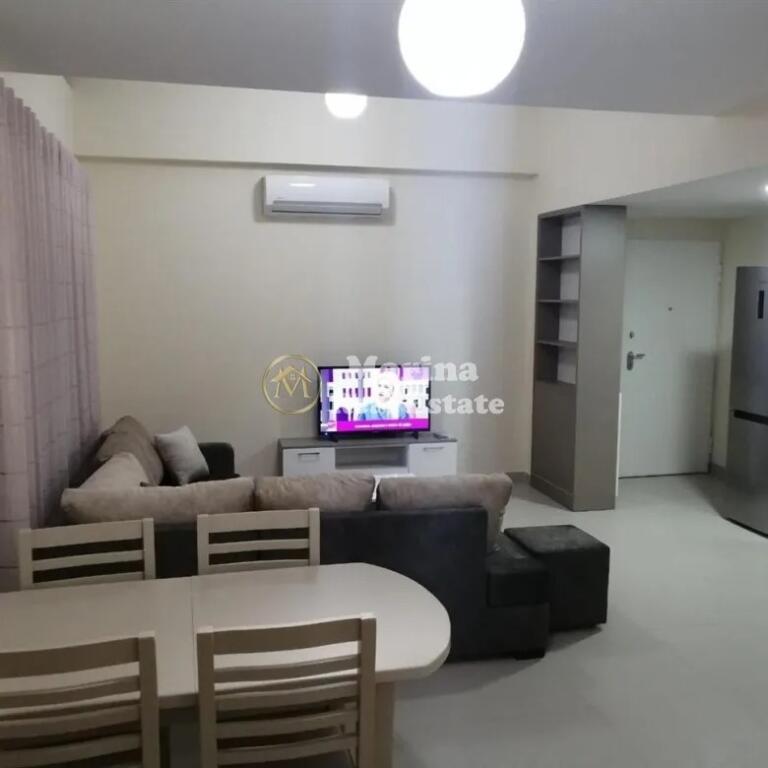 Qera, Hyrje Private 2+1, Komisariati 4,  450 euro/muaj