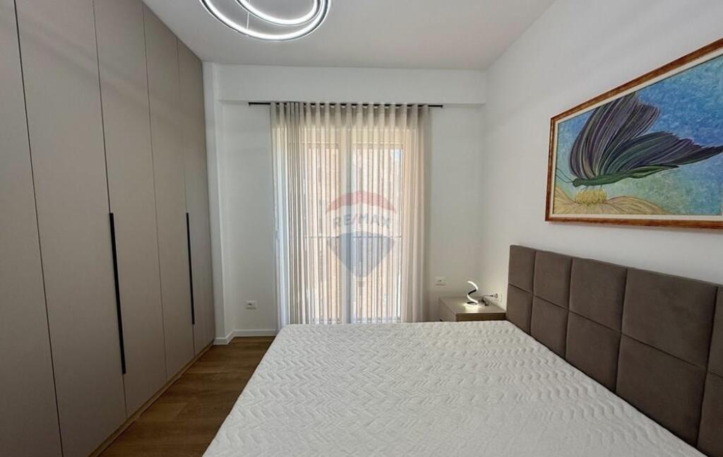 Jepet me qira apartament 1+1, Kompleksi Marga, Bulevardi i ri!