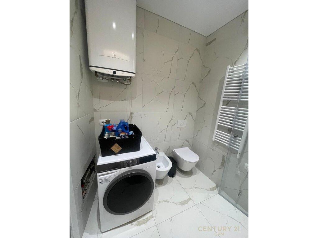 Apartament me qira 2+1+2 me post parkimi – Rruga Jordan Misja