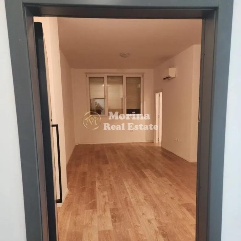 Business premises, at the Red School, Dervish Hekali Street, 700 euros/month