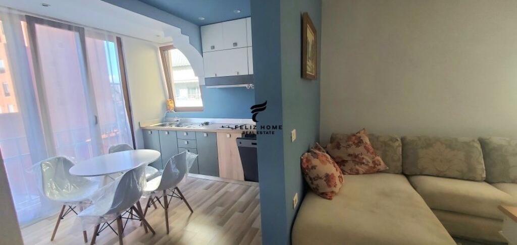 APARTAMENT ME QERA 1+1 MYSLYM SHYRI 550 EURO
