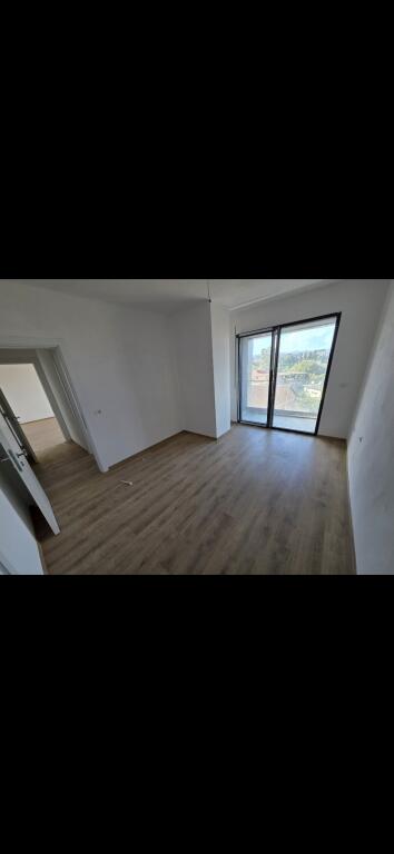 Don Bosko Shitet Apartament 2+1+2 + Ambjent Gatimi Me Vete