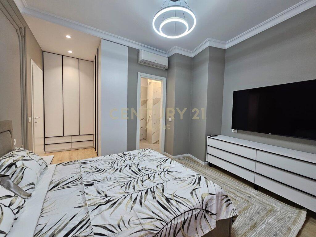 ✨ Apartament luksoz 2+1 me qira në Rrugën e Barrikadave, Tiranë
