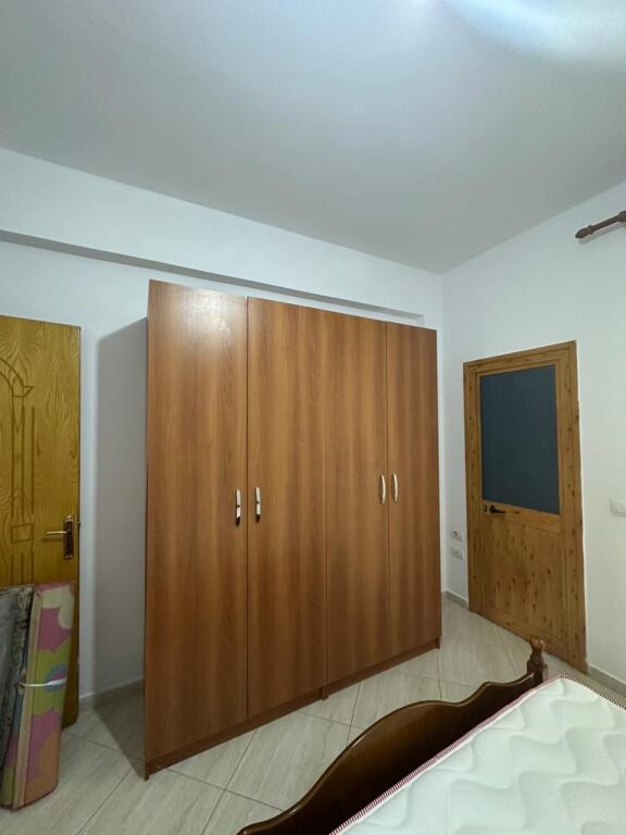 Apartament 1+1 me qera tek Vila L prane Pasticeri Nela