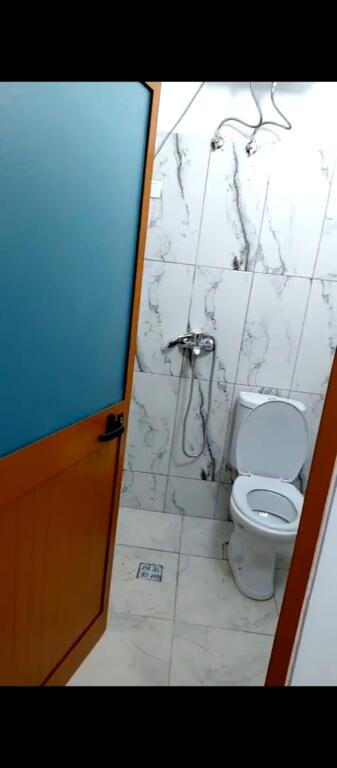 APARTAMENT 1+1. 25000 LEKE.QYTET STUDENTI