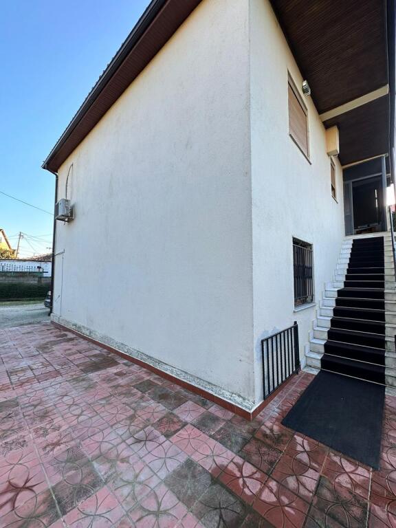 Fabrika e Miellit Apartament 2+1+  2 poste parkimi me qera