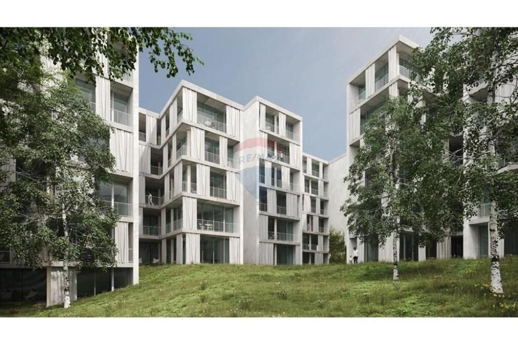 Ne Shitje Apartament 3+1+3