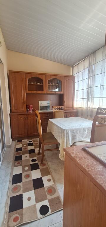 🏠 Jap me qira apartament pranë Universitetit ZKM