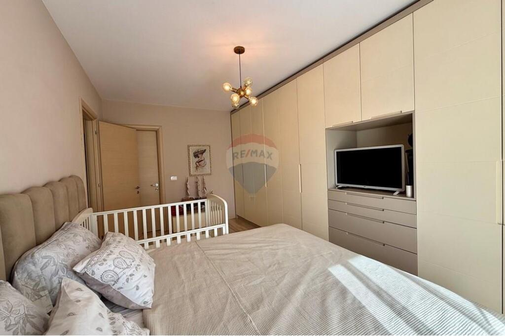 Shitet apartament 2+1+2 tek Kompleksi AnnA