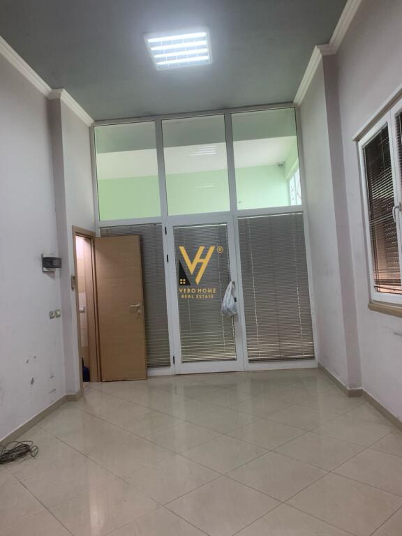 JEPET ZYRE 28 M2 ME QIRA TE ALI DEMI 40.000 LEKE