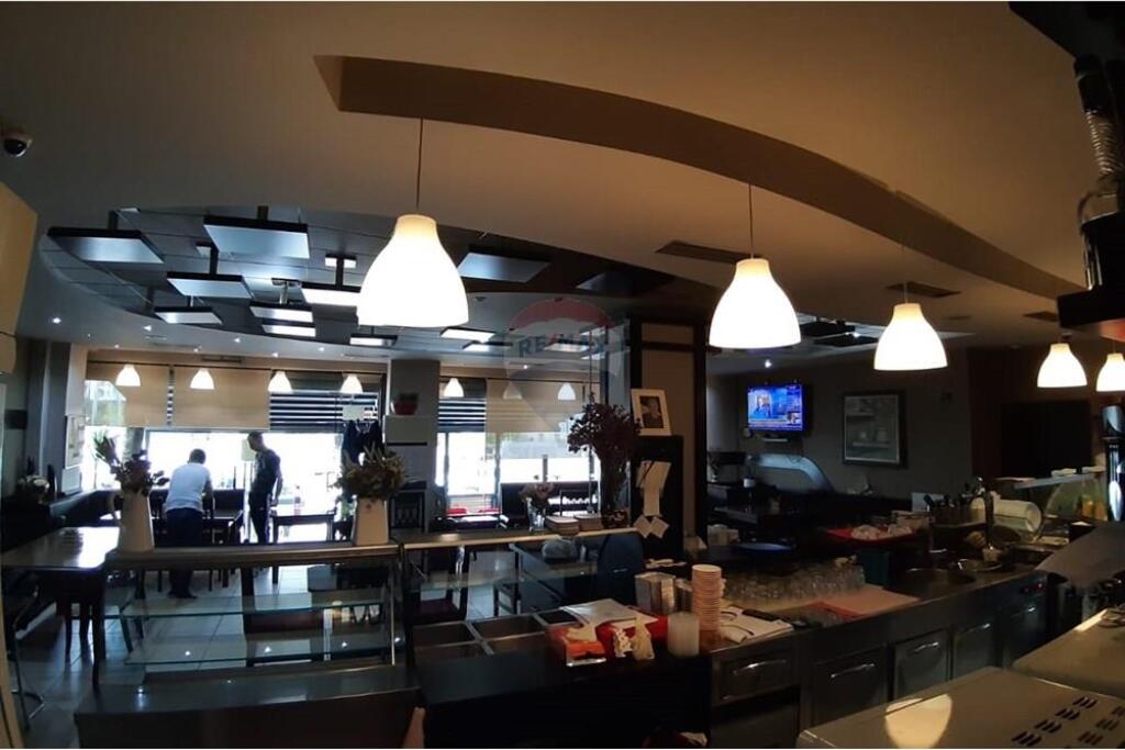Bar/Kafe - Për Shitje - Rruga Dritan Hoxha, Tiranë !
