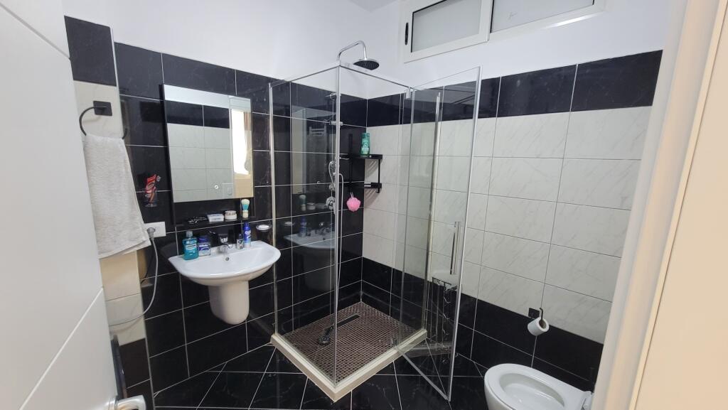 🏡 JEPET ME QIRA APARTAMENT 2+1 – TE UJËSIELLSI, DURRËS